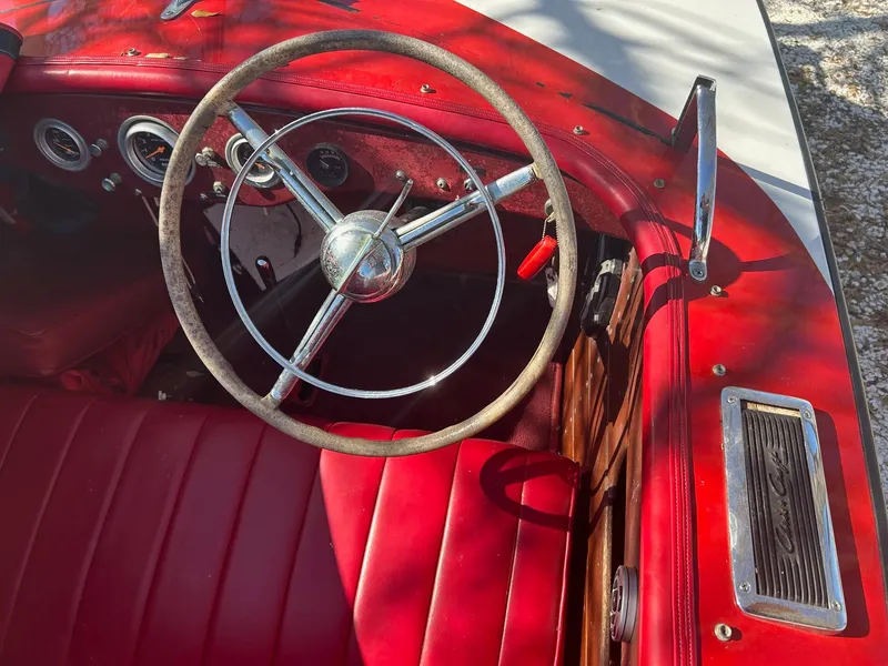 Slide: The Image of 1948 Chris-Craft 19' Runabout - 7