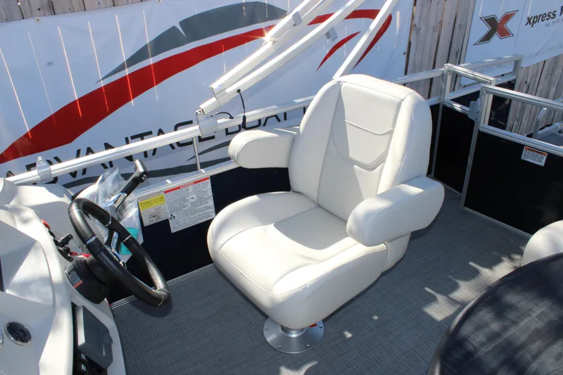 Slide: The Image of 2025 Starcraft LX 20 CB boat captain's chair, white leather, modern design. - 2
