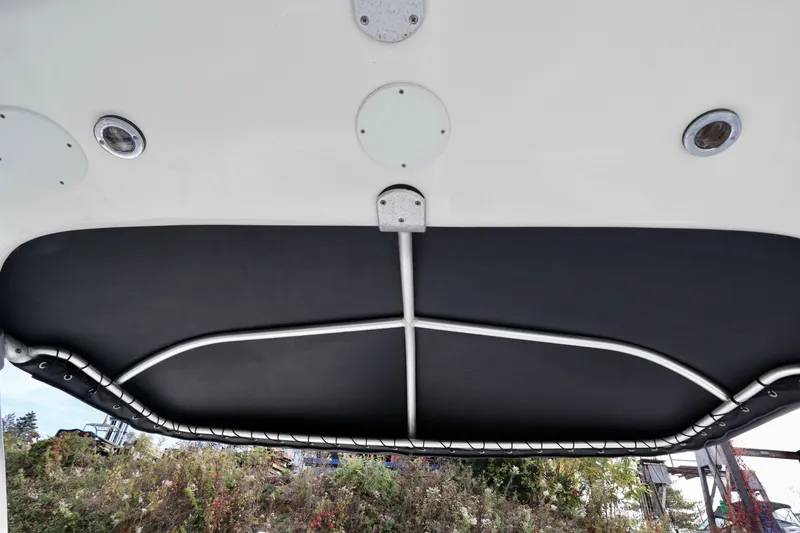 Slide: The Image of Sea Ray Sundancer 320 2006 - 11