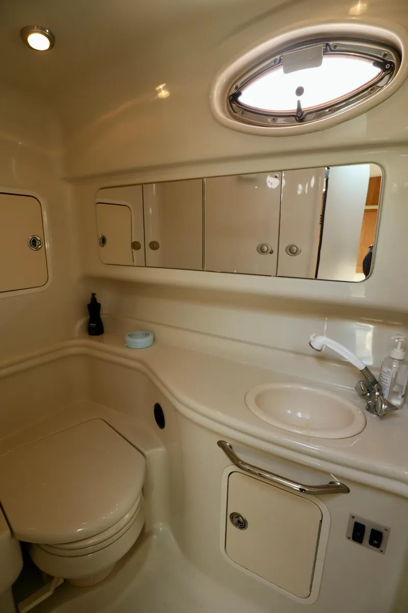 Slide: The Image of Sea Ray Sundancer 320 2006 - 20