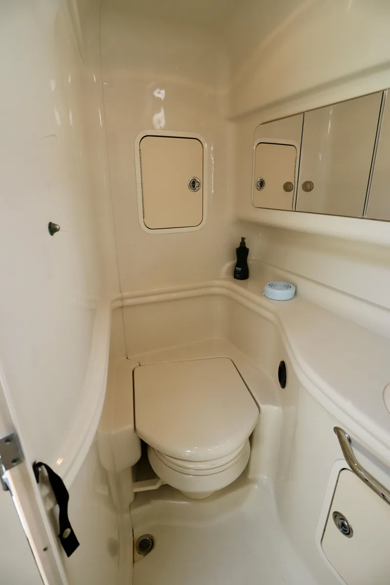 Slide: The Image of Sea Ray Sundancer 320 2006 - 21