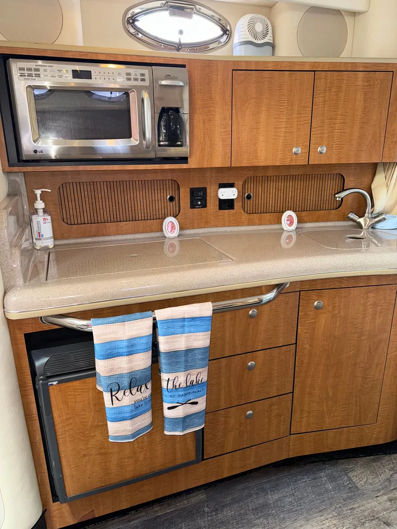 Slide: The Image of Sea Ray Sundancer 320 2006 - 27