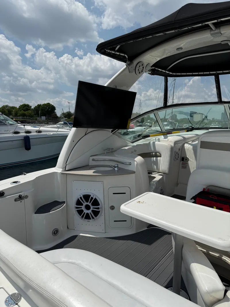 Slide: The Image of Sea Ray Sundancer 320 2006 - 38