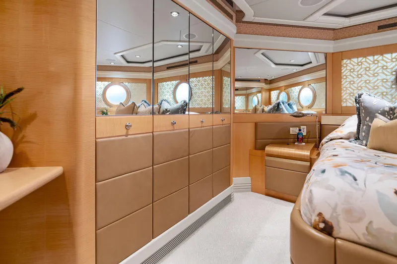 Slide: The Image of VIP Stateroom - 41