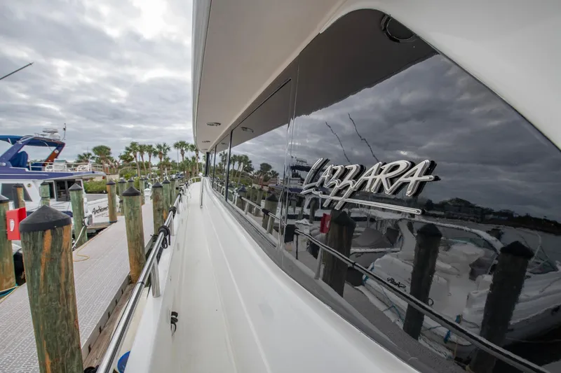 Slide: The Image of Lazzara Yachts 76 Motor Yacht 1997 - 65