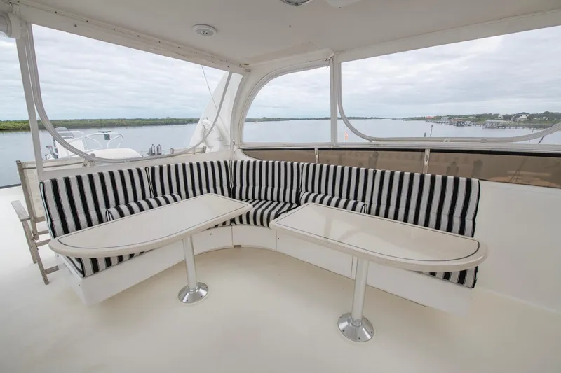 Slide: The Image of Lazzara Yachts 76 Motor Yacht 1997 - 74