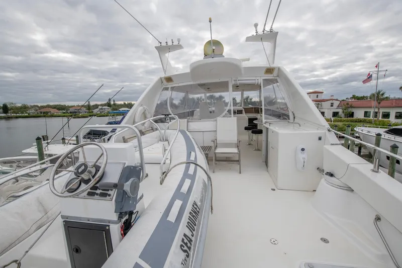 Slide: The Image of Lazzara Yachts 76 Motor Yacht 1997 - 79