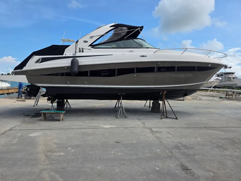 The Image of Sea Ray 370 Venture 2014 - 0