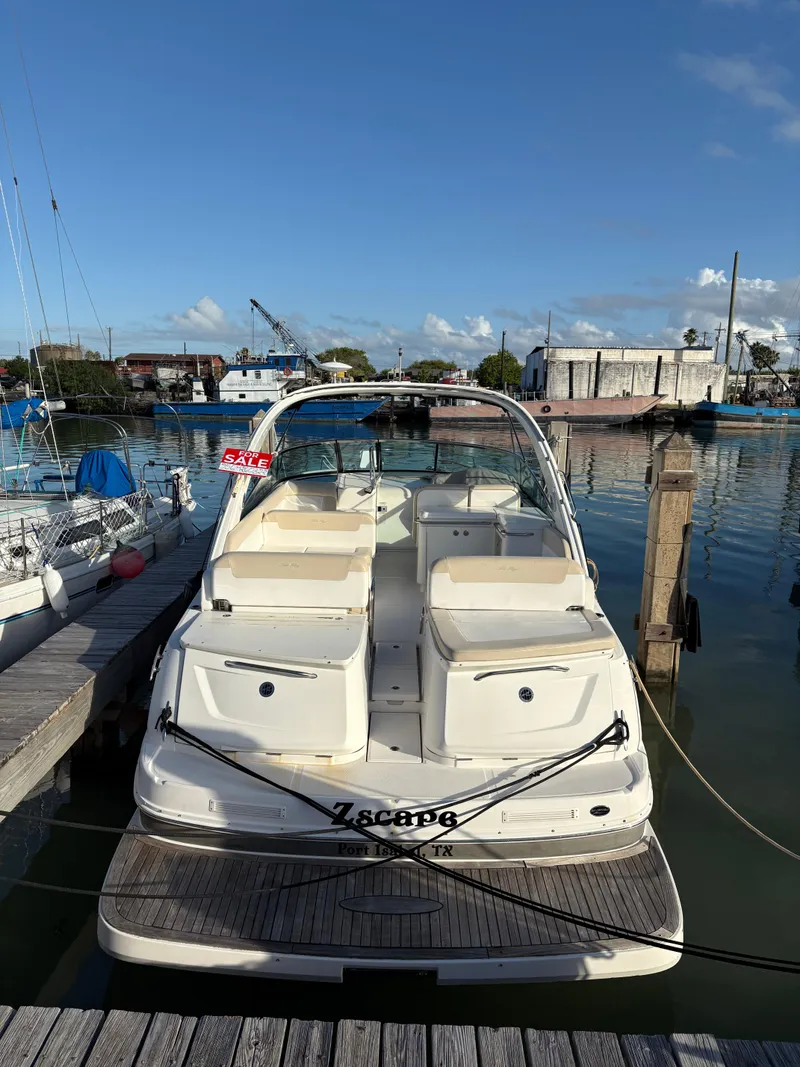 Slide: The Image of Sea Ray 370 Venture 2014 - 24