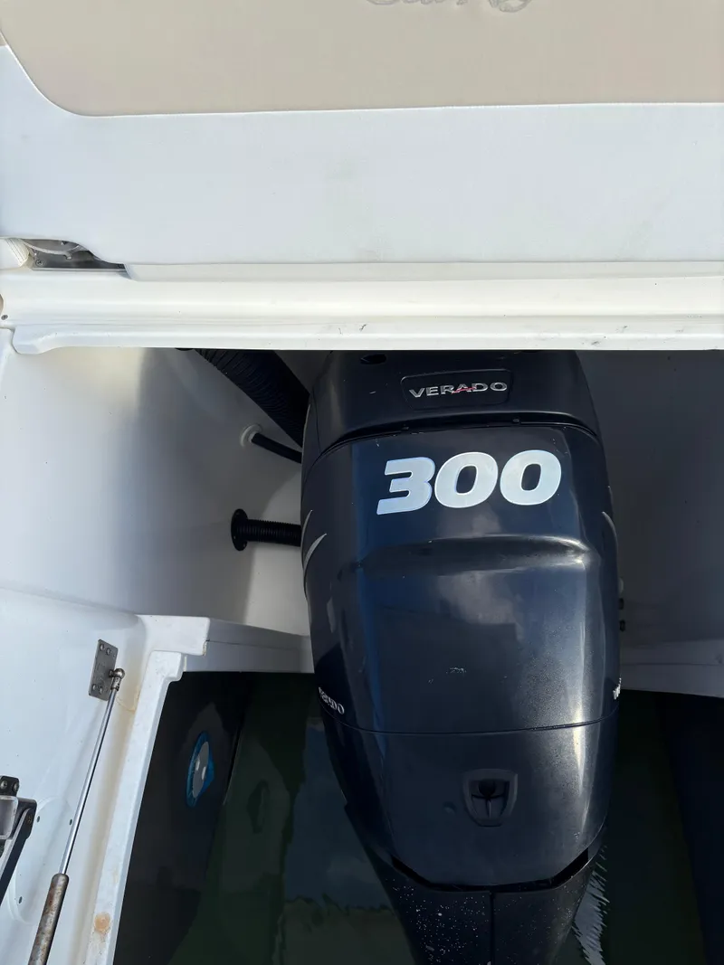 Slide: The Image of Sea Ray 370 Venture 2014 - 48