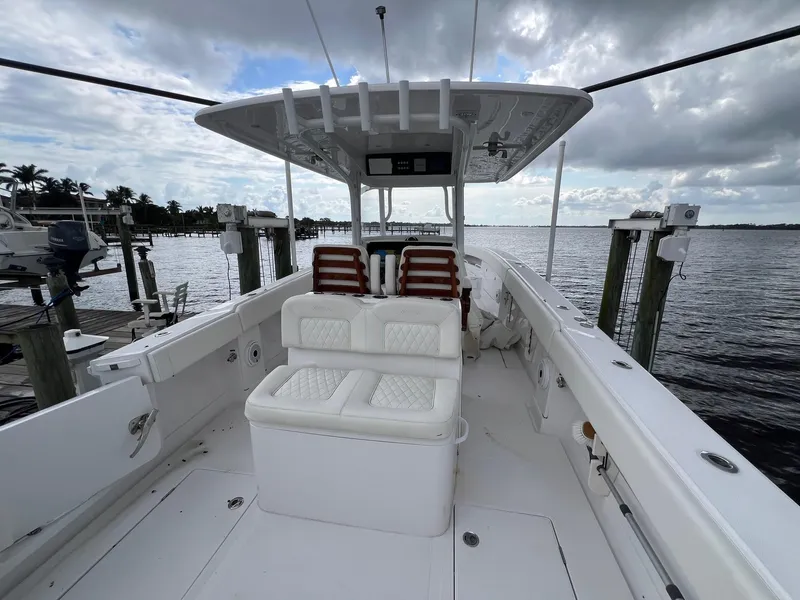 Slide: The Image of Jupiter 38 TWIN LIFE - Aft Seating - 12