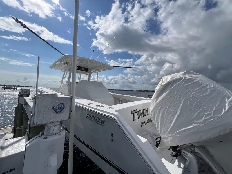 Slide: The Image of Jupiter 38 TWIN LIFE - Port Aft Photo With Engine Cover - 15