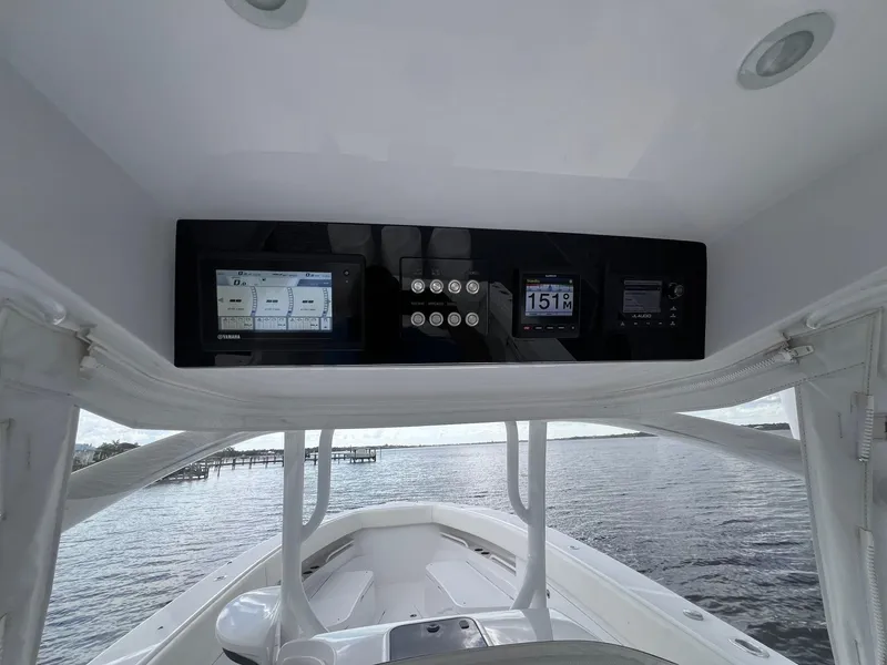 Slide: The Image of Jupiter 38 TWIN LIFE - Helm Overhead Electronics - 8