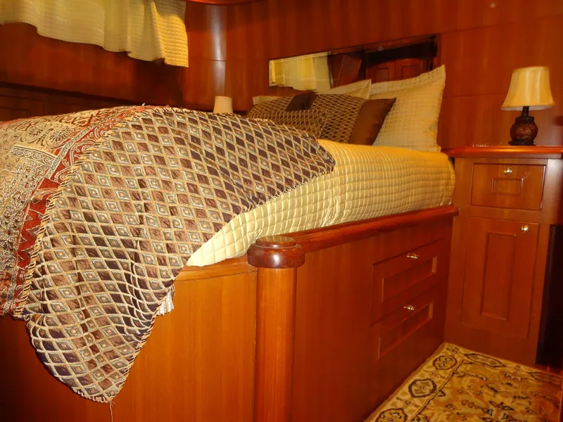 Slide: The Image of Ocean Alexander 48 Classico 2006 - 100