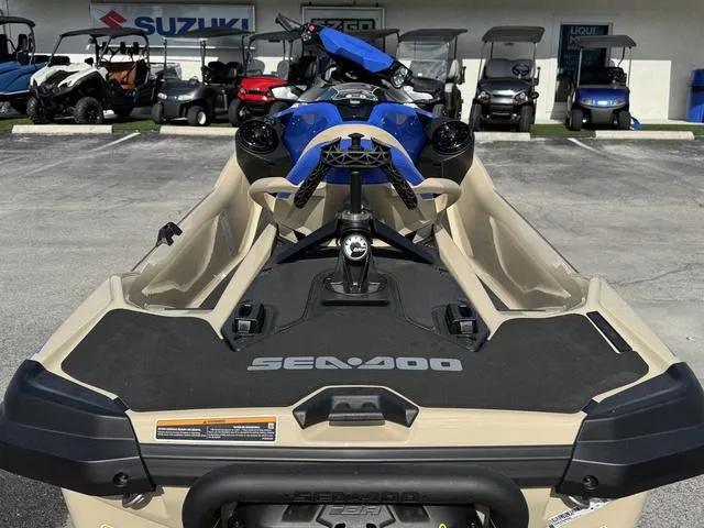 Slide: The Image of Sea-Doo Wake 2025 - 7