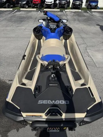 Slide: The Image of Sea-Doo Wake 2025 - 8