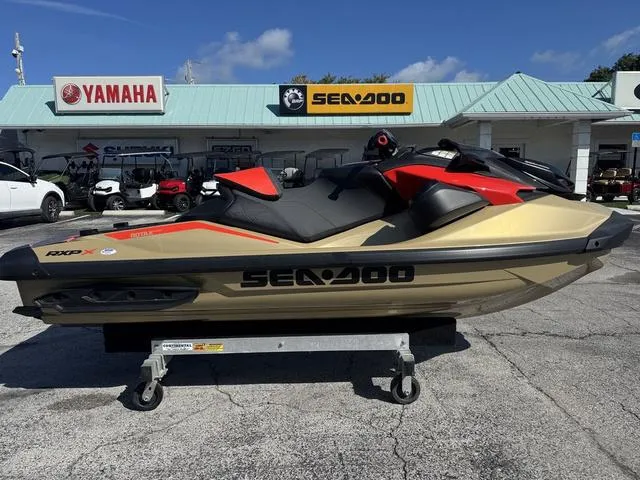 The Image of Sea-Doo RXP-X 325 2025 - 1