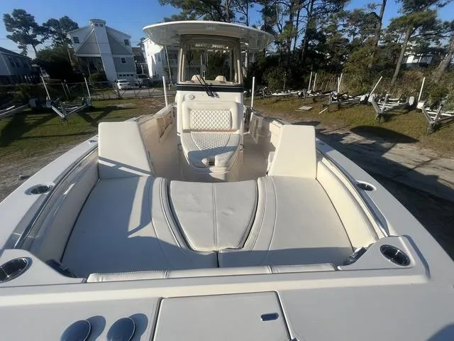 Slide: The Image of Grady-White 281 Coastal Explorer 2026 - 9