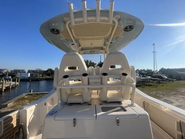 Slide: The Image of Grady-White 281 Coastal Explorer 2026 - 15