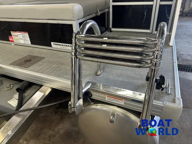 Slide: The Image of 2025 Princecraft Vectra 21 RL SS pontoon with ladder, showcased at Boat World. - 33