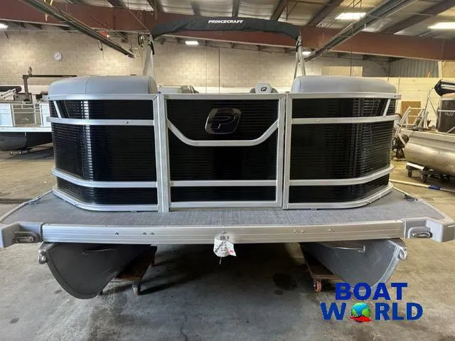 Slide: The Image of 2025 Princecraft Vectra 21 RL SS pontoon boat in showroom, front view. - 34