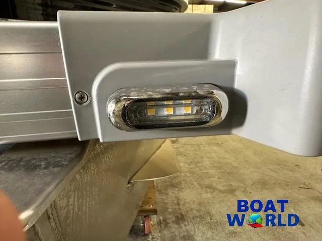 Slide: The Image of 2025 Princecraft Vectra 21 RL SS pontoon light detail at Boat World. - 35