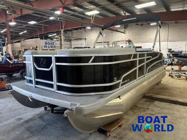 Slide: The Image of 2025 Princecraft Vectra 21 RL SS pontoon boat in showroom at Boat World. - 36
