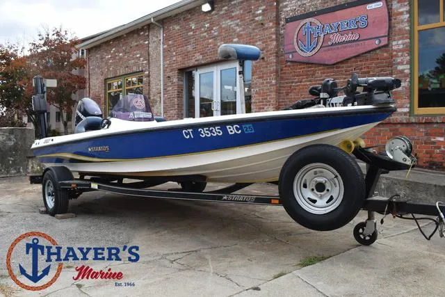 Slide: The Image of 2007 Stratos 176XT boat on trailer at Thayer's Marine dealership. - 33