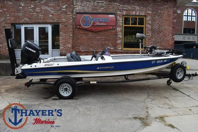 Slide: The Image of 2007 Stratos 176XT boat on trailer at Thayer's Marine dealership. - 36