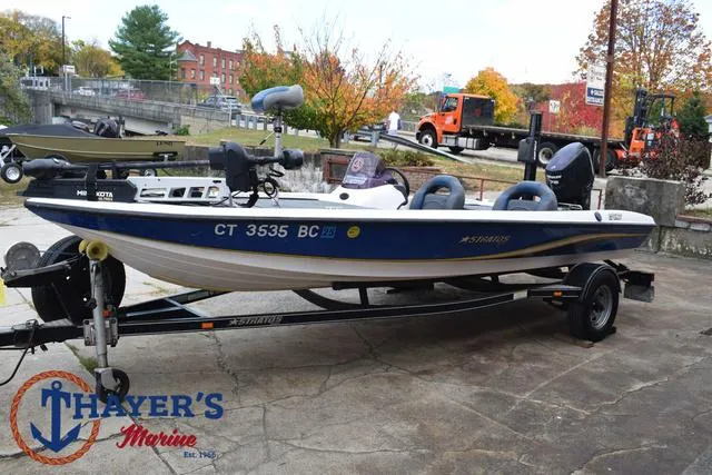 Slide: The Image of 2007 Stratos 176XT fishing boat on trailer at Thayer's Marine. - 9