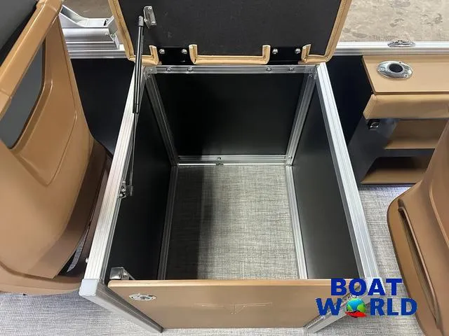 Slide: The Image of Tahoe Geofish 2385 Rear Fish Tritoon & Honda 4-Stroke EF 2025 - 20