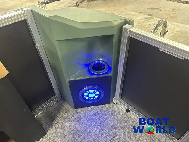 Slide: The Image of Tahoe Geofish 2385 Rear Fish Tritoon & Honda 4-Stroke EF 2025 - 28