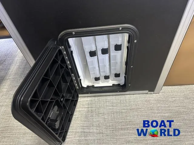 Slide: The Image of Tahoe Geofish 2385 Rear Fish Tritoon & Honda 4-Stroke EF 2025 - 32