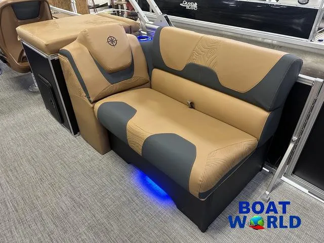 Slide: The Image of Tahoe Geofish 2385 Rear Fish Tritoon & Honda 4-Stroke EF 2025 - 9