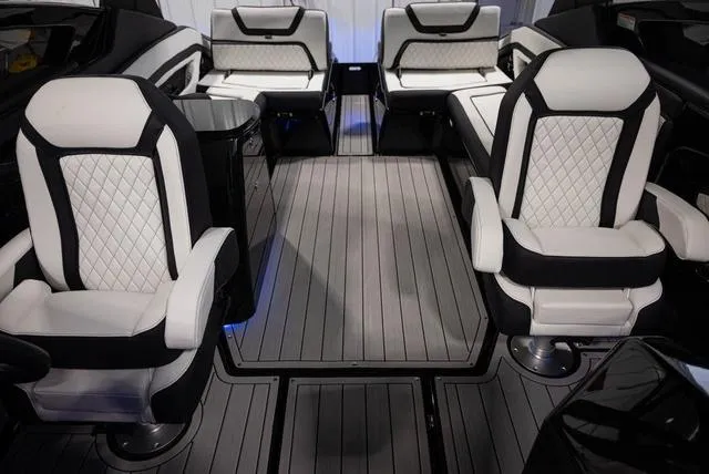 Slide: The Image of Yamaha 275SD 2025 - 17