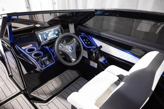 Slide: The Image of Yamaha 275SD 2025 - 6