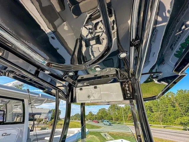 Slide: The Image of Sea Pro 242 Center Console 2024 - 14
