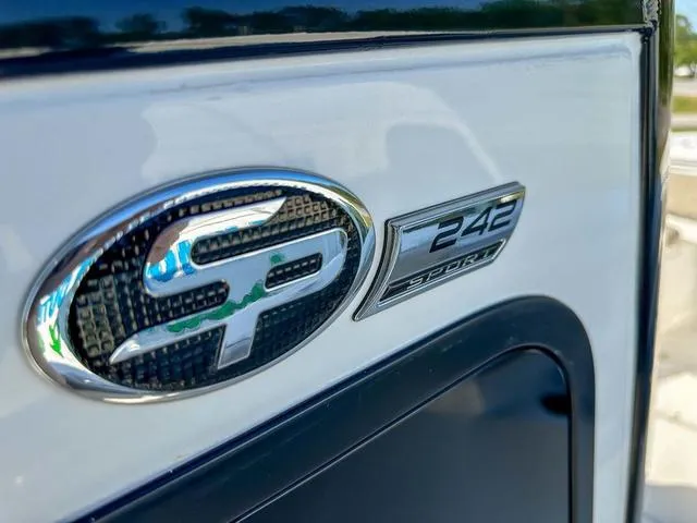 Slide: The Image of Sea Pro 242 Center Console 2024 - 22