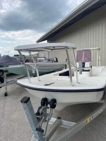 Slide: The Image of Topwater Skiffs FS190 2020 - 3