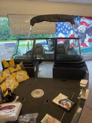 Slide: The Image of Lund 1650 Angler Sport 2025 - 1