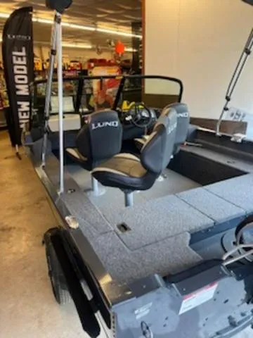 Slide: The Image of Lund 1650 Angler Sport 2025 - 3