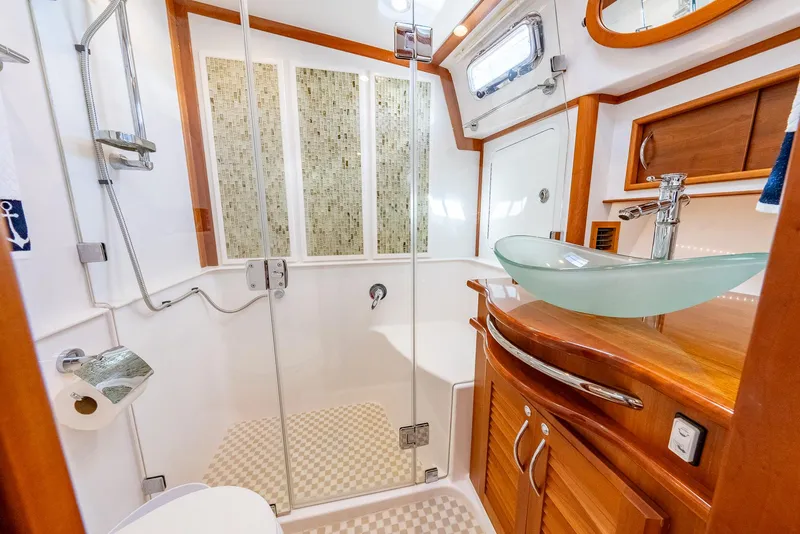 Slide: The Image of Master Ensuite - 22