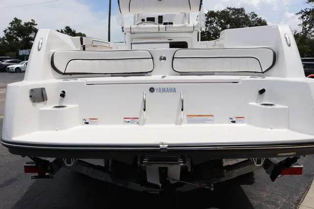 Slide: The Image of Yamaha 222 FSH Sport 2025 - 11