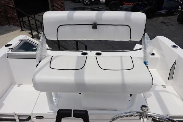 Slide: The Image of Yamaha 222 FSH Sport 2025 - 28