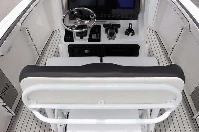 Slide: The Image of Yamaha 255 FSH SPORT H-YACHT BLU 2025 - 14