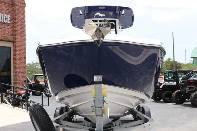 Slide: The Image of Yamaha 255 FSH SPORT H-YACHT BLU 2025 - 8