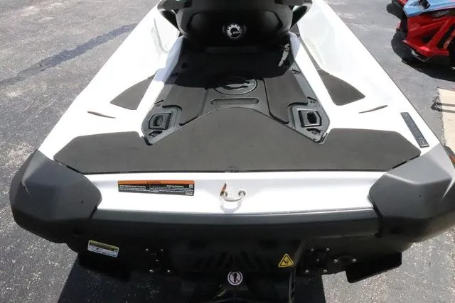 Slide: The Image of Sea-Doo GTI 130 2025 - 10