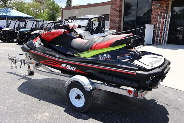 Slide: The Image of Kawasaki Jet Ski Ultra 310 2025 - 4
