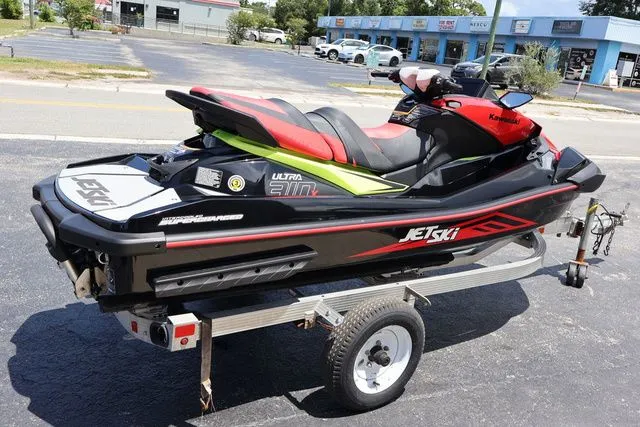 Slide: The Image of Kawasaki Jet Ski Ultra 310 2025 - 6