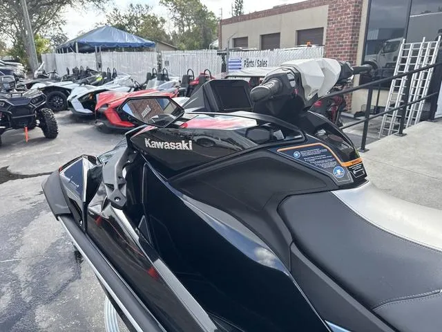 Slide: The Image of Kawasaki Ultra® 160LX-S 2025 - 3